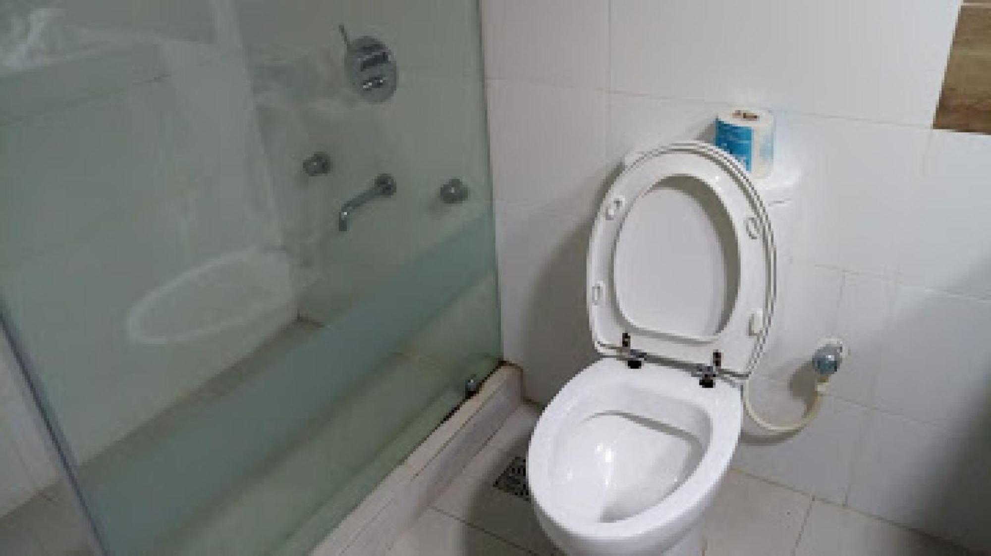 Room In Lodge - Premier Hotel-Ιμπαντάν Εξωτερικό φωτογραφία