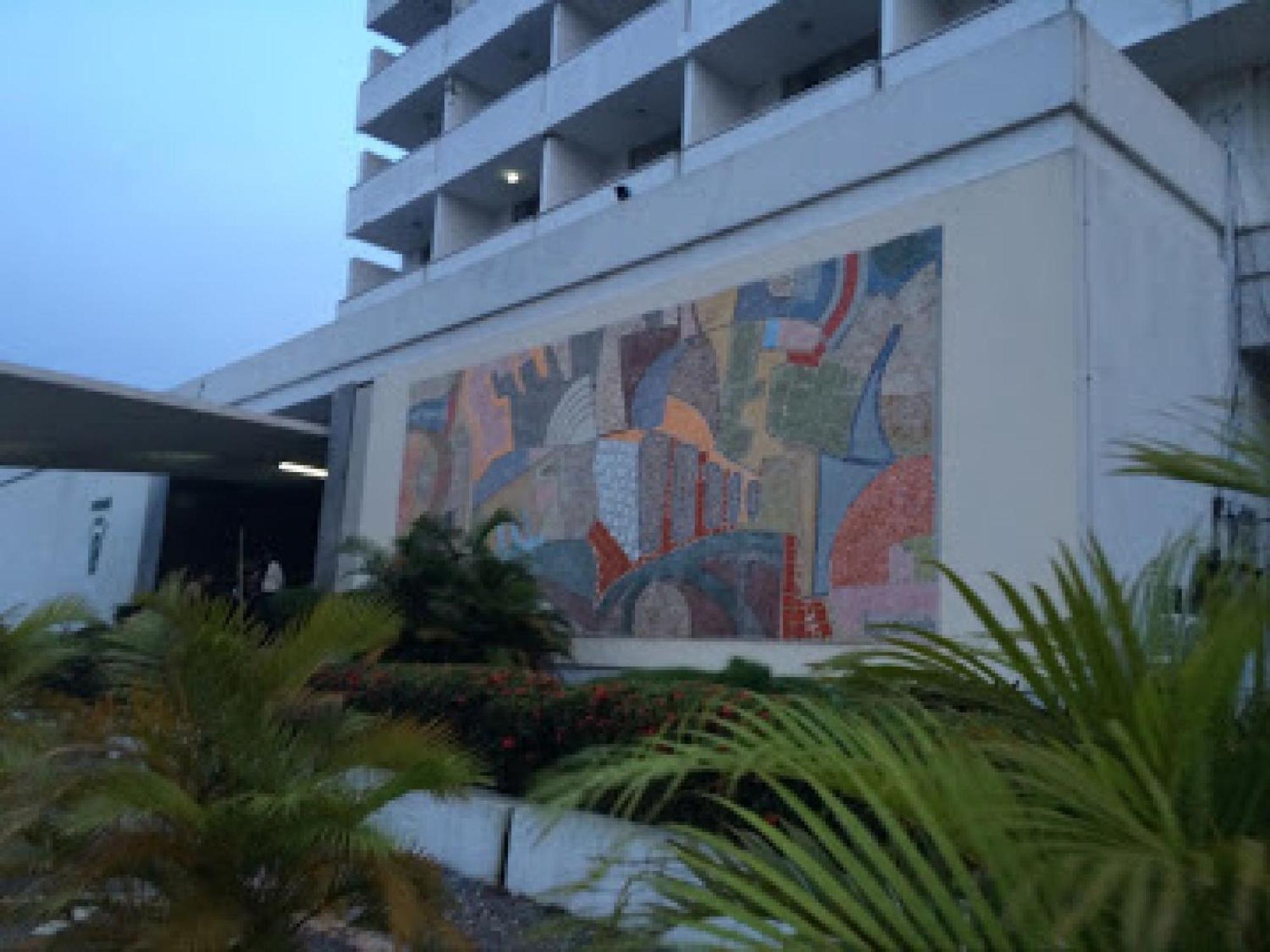 Room In Lodge - Premier Hotel-Ιμπαντάν Εξωτερικό φωτογραφία